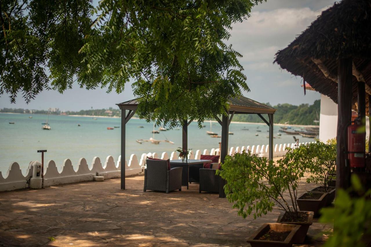 Sea View Beach Hotel Zanzibar Ngoại thất bức ảnh